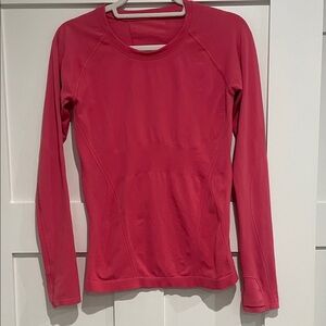 Athleta Momentum Long Sleeved Shirt in Dragonfruit Pink